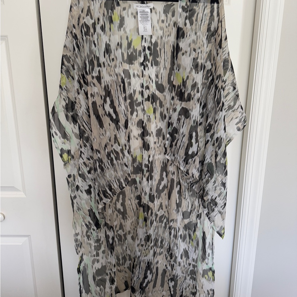 BCBGeneration Abstract Kimono